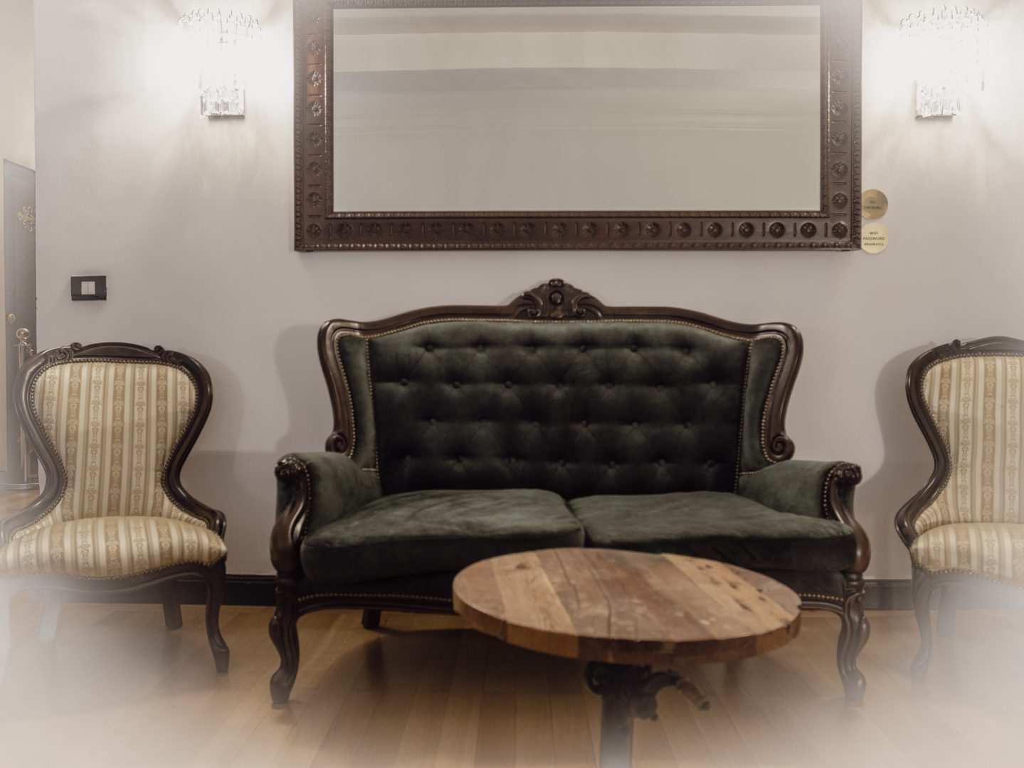 Art. History. Experience. – Eleganța jocului în Camera de Black Jack din București